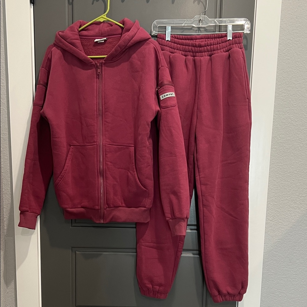COMFRT travel zip-up hoodie and sweat pant set